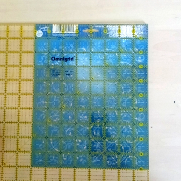 Stencil 2 Pack Laser-cut Background 028995284991 - Picture 4 of 4